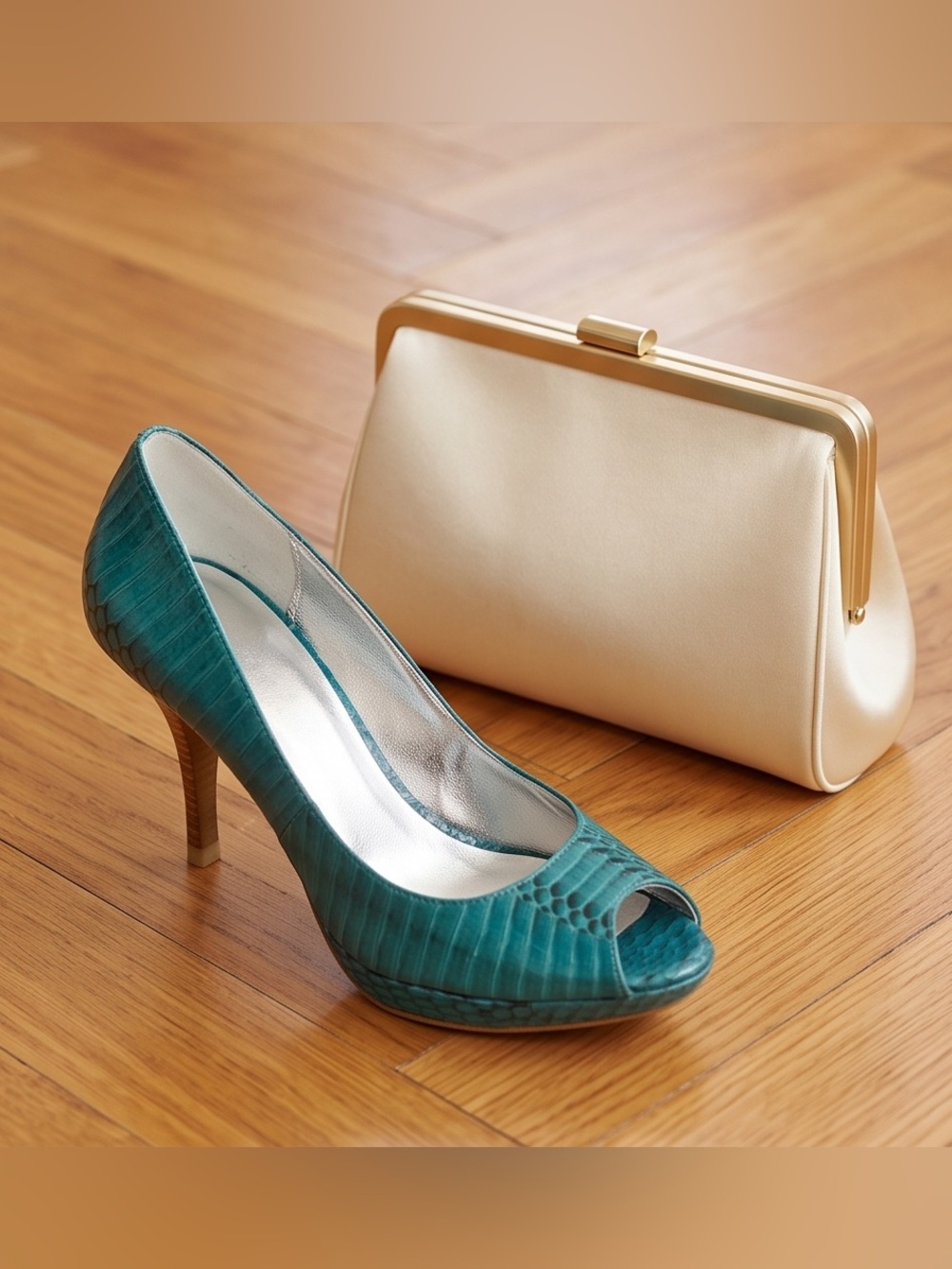 Pelle Moda Turquoise Leather Snakeskin Peep Toe Stiletto Stacked Heel Size 7M